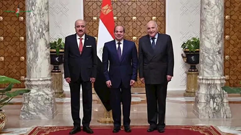منحة العمالة غير المنتظمة وتنظيم السوق العقاري خلال 8 ساعات جهود حكومية للتطوير الاقتصادي