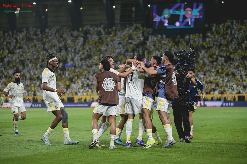 نادي النصر يحقق لقب دوري روشن بعد فوز كبير على ضمك بأربعة أهداف