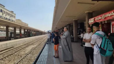وزير النقل يراقب انتظام سير حركة السكك الحديدية والمترو والموانئ لضمان الجودة والتنمية