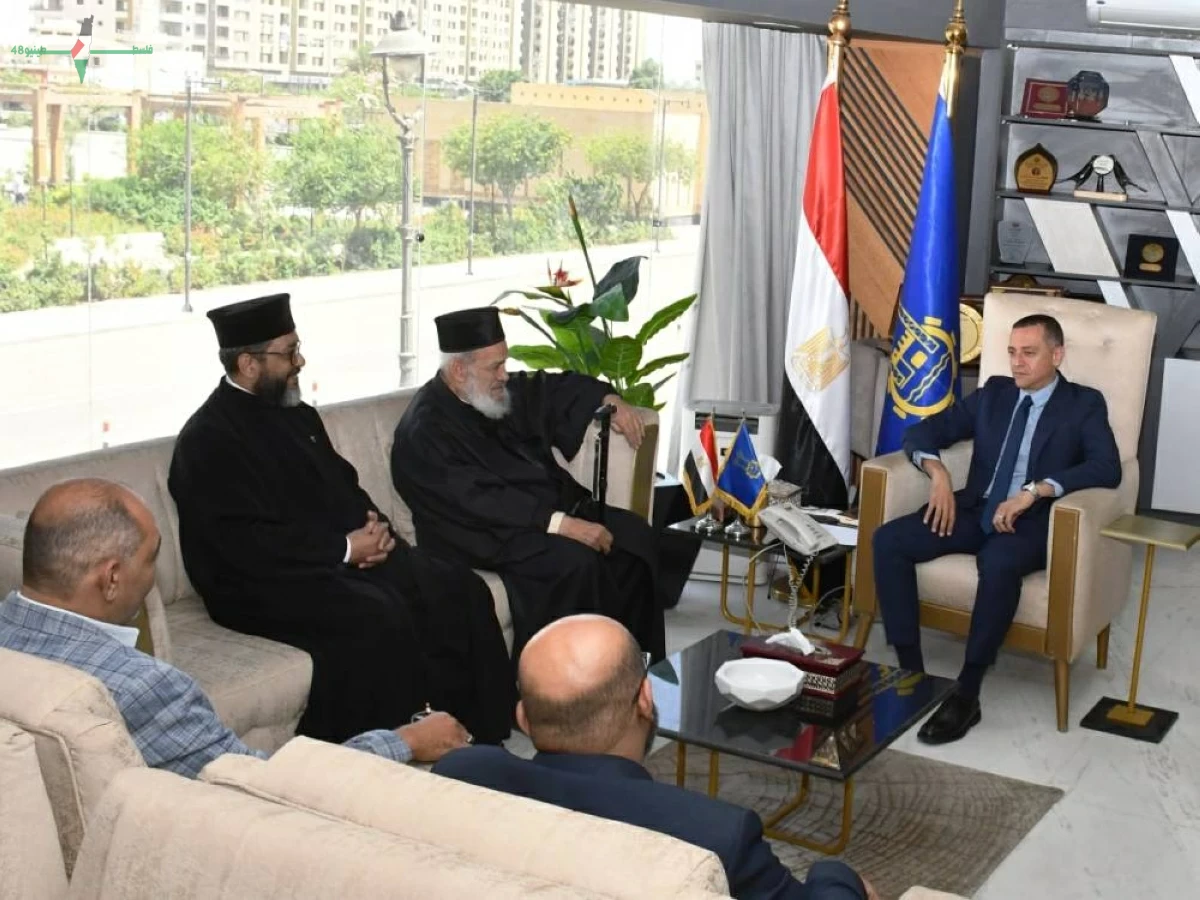 وفد الأقباط الكاثوليك يهنئ محافظ أسوان بمناسبة عيد الأضحى المبارك