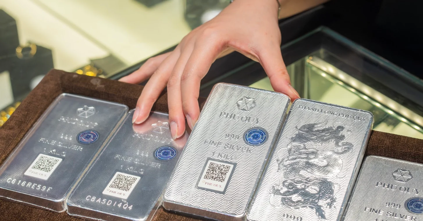 سعر الفضة اليوم 27 يونيو 2026 يشهد انتعاشا قويا بينما تظل سبائك الفضة عند أدنى مستوياتها