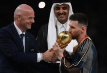 22 تذكاراً تحكي قصة قرن تقريباً.