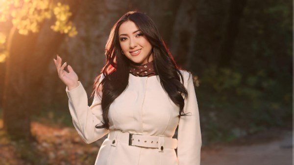 آية عبد الله تطرح كليب “مليش غيرك” بتوقيع المخرجة بتول عرفة .. فيديو