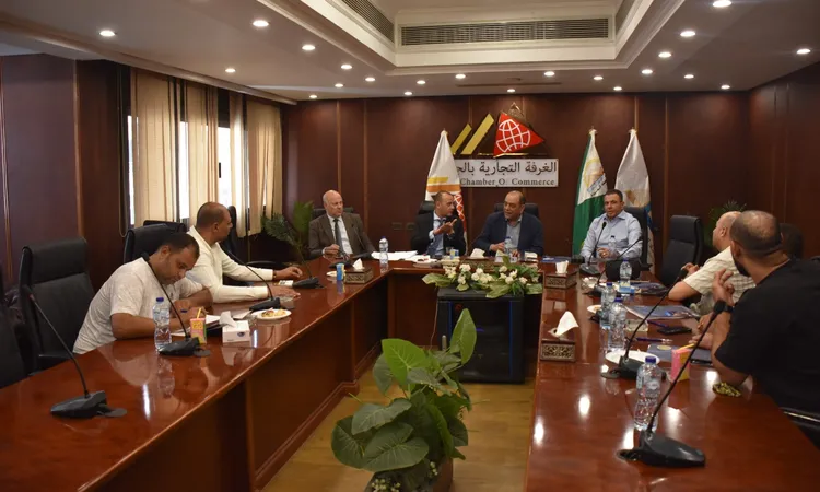 بعد هبوط الأسعار.. تجارية الجيزة تطالب بتشغيل بورصة الدواجن لضبط السوق