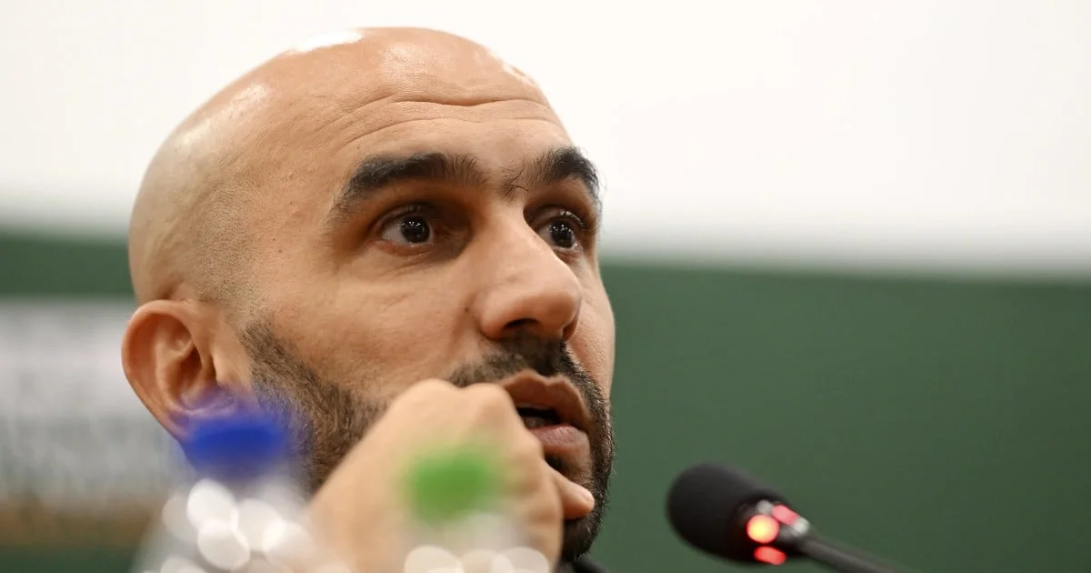 ملامح مستقبل وليد الركراكي تتضح في الميركاتو