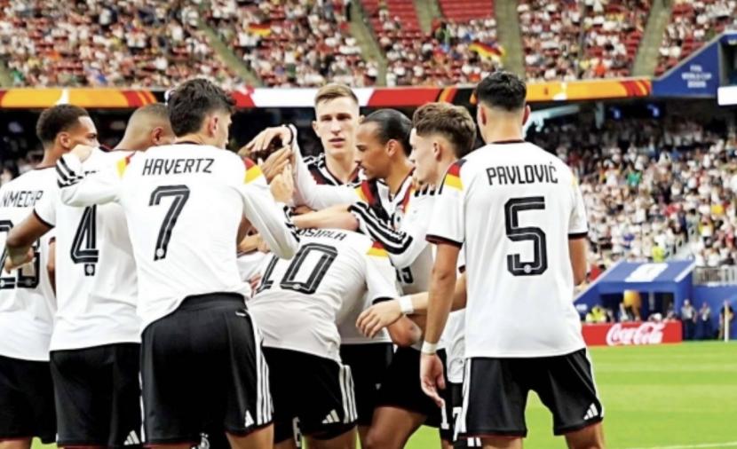 رابط مشاهدة مباراة ألمانيا والإكوادور بث مباشر في كأس العالم 2026 بجودة HD
تابع الآن البث المباشر لمواجهة ألمانيا والإكوادور ضمن منافسات مونديال 2026
مشاهدة مباراة ألمانيا والإكوادور بث مباشر اليوم في كأس العالم 2026 بجودة عالية