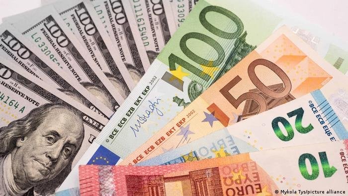 تحديث لحظي لأسعار صرف العملات العربية والأجنبية في كافة البنوك اليوم الإثنين 22 يونيو 2026