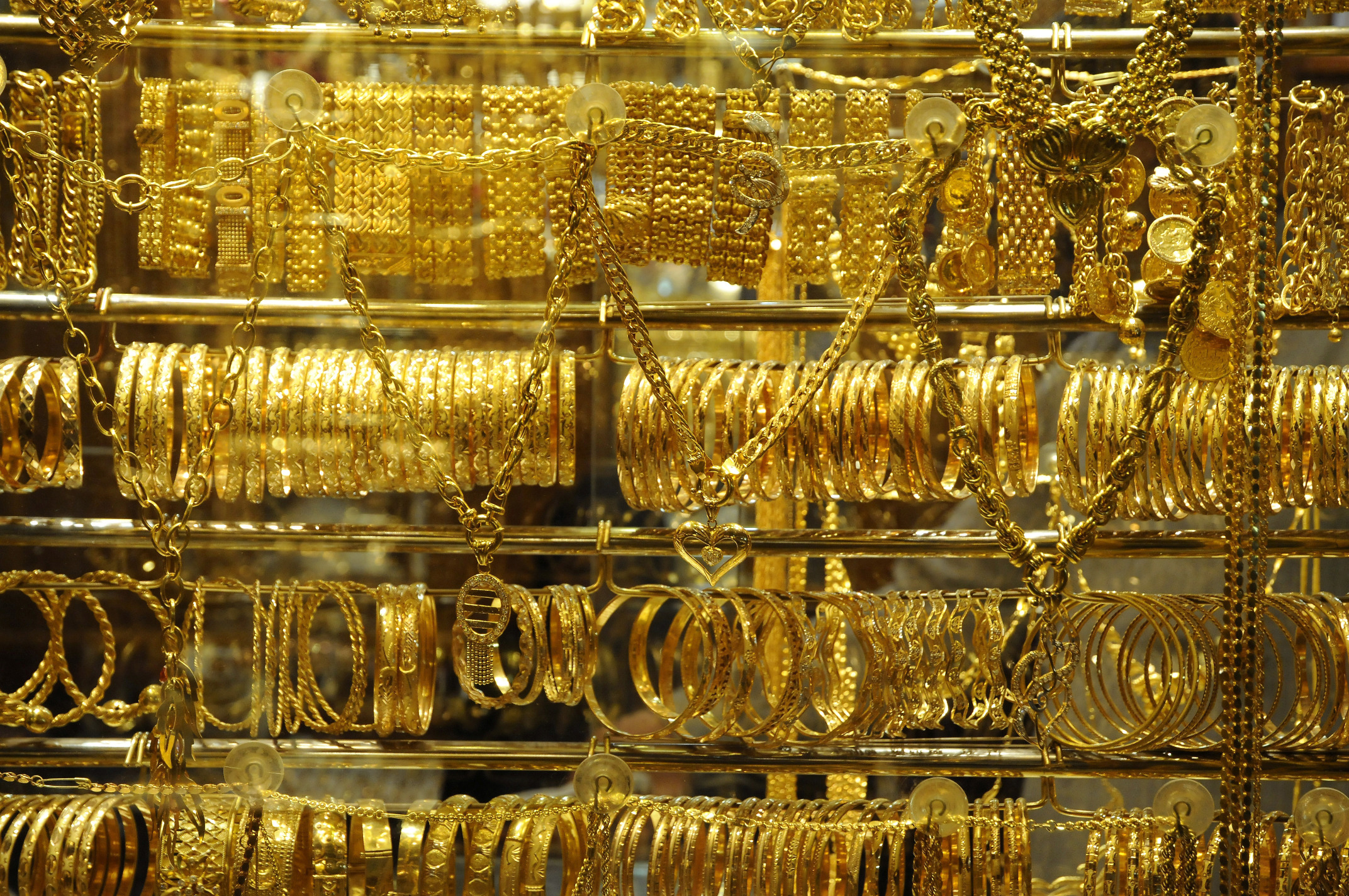 ارتفاع سعر الذهب في مصر اليوم وعيار 21 يتجاوز 5900 جنيه