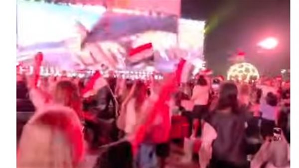 بين الرياضة والفن.. أعلام مصر تتصدر المشهد في احتفالية كأس العالم (فيديو)