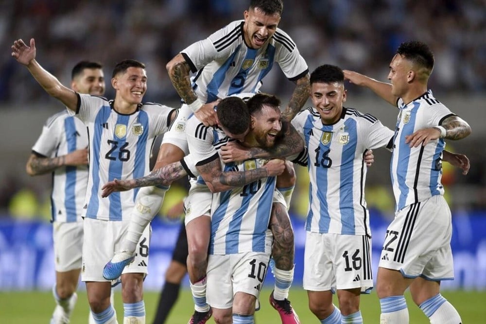 سيخسر آلاف المشجعين الأرجنتينيين حقهم في مشاهدة كأس العالم 2026 بسبب عدم دفع نفقة الأطفال.