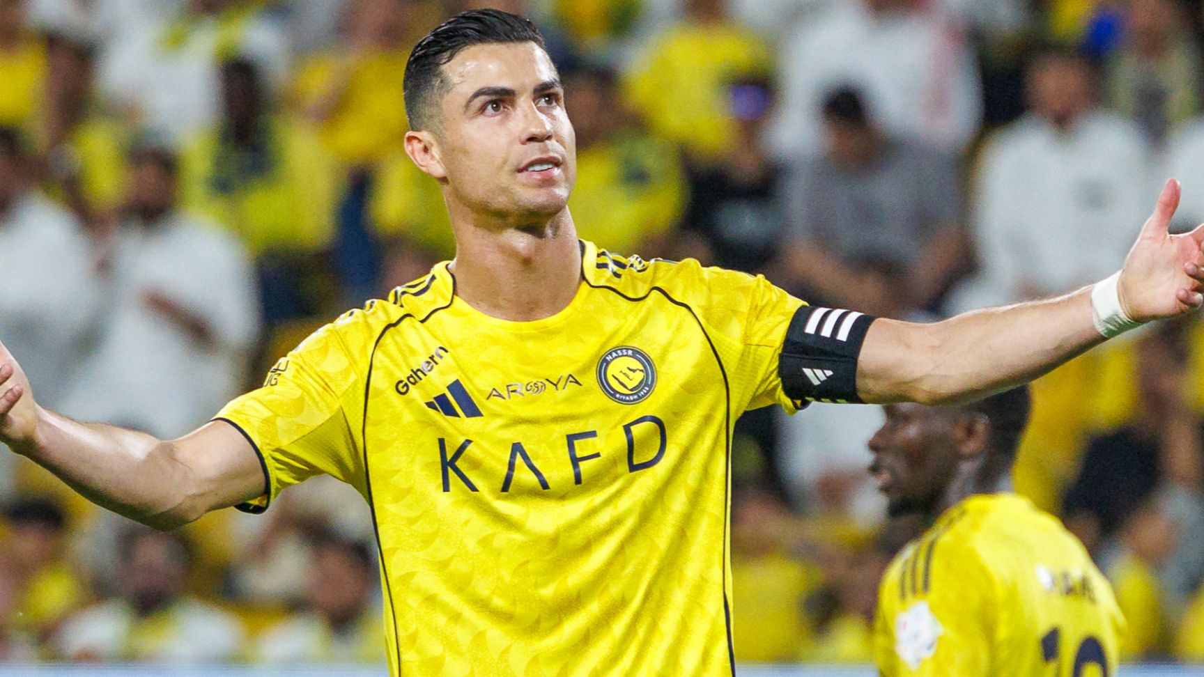 فيديو: الهريفي يرفض اعتبار رونالدو قائدًا تاريخيًا للنصر.. ويختار عدوه!