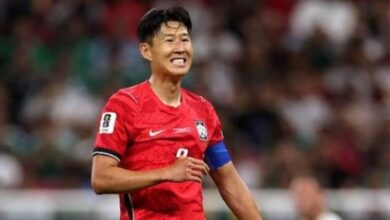 كأس العالم 2026: سون هيونغ مين يواجه انتقادات لاذعة، والملاعب خالية من المتفرجين.