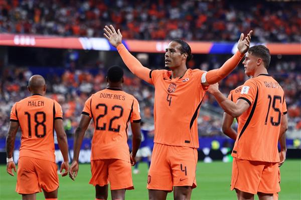 كأس العالم 2026.. فان دايك رجل مباراة هولندا أمام اليابان