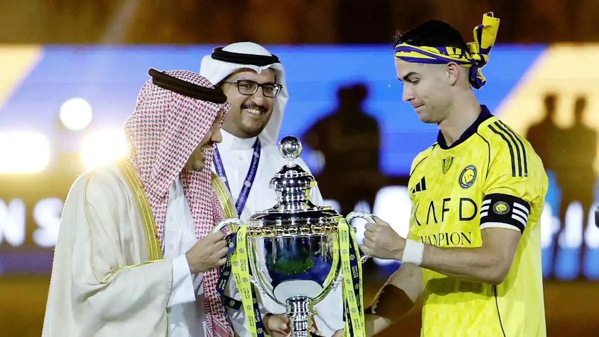 مفاجأة.. أول تحرك من كريستيانو رونالدو لشراء النصر السعودي (فيديو)