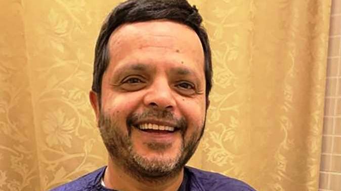 «شرّبوا الحكم شاي بالياسمين».. محمد هنيدي يسخر من تحكيم الأرجنتين وسويسرا بطريقة ساخرة