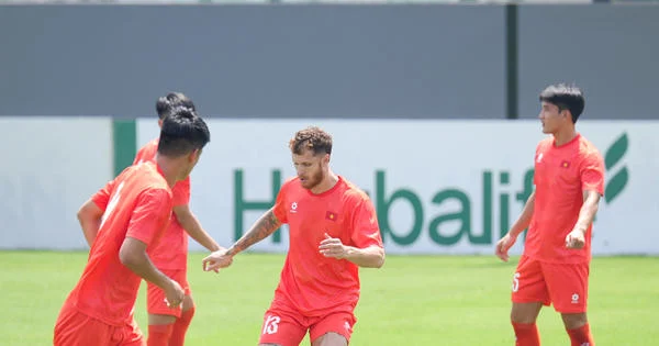 نجوين تاي لوك يستأنف تدريباته الجماعية