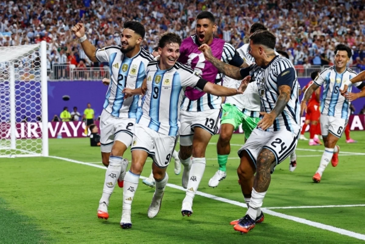 تردد قناة بي إن سبورتس المفتوحة الناقلة لمباراة الأرجنتين وإنجلترا بث مباشر في كأس العالم 2026