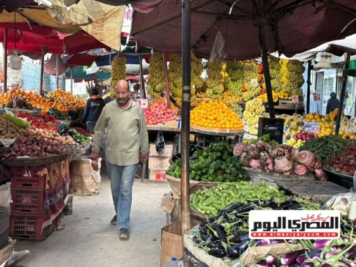 أسعار الخضار والفواكه اليوم السبت في سوق العبور وفق أحدث التحديثات