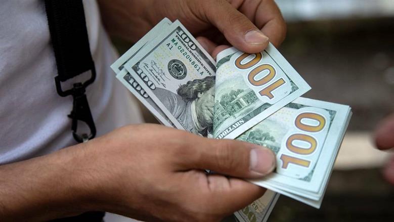 قفزة جديدة في سعر الدولار أمام الجنيه المصري اليوم.. يقترب من 50 جنيها