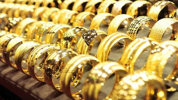 سعر أصغر سبيكة ذهب في السوق المصري اليوم يسجل 1663 جنيها بدون إضافة قيمة المصنعية