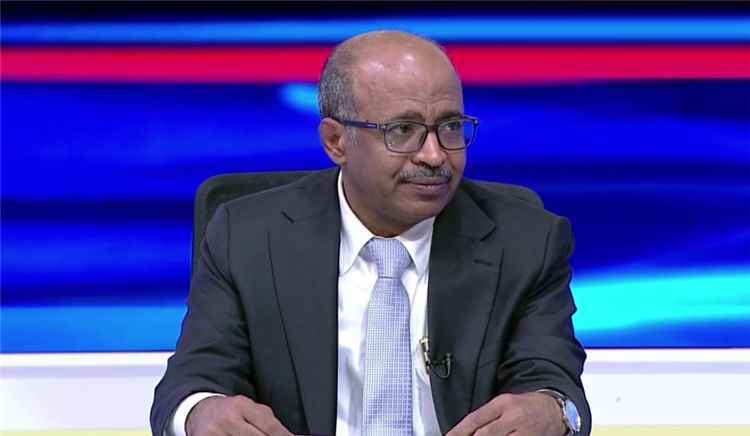 وزير النفط والمعادن يكشف لـ الشرق الأوسط تفاصيل خطة أمنية لمواجهة تهديدات الحوثيين