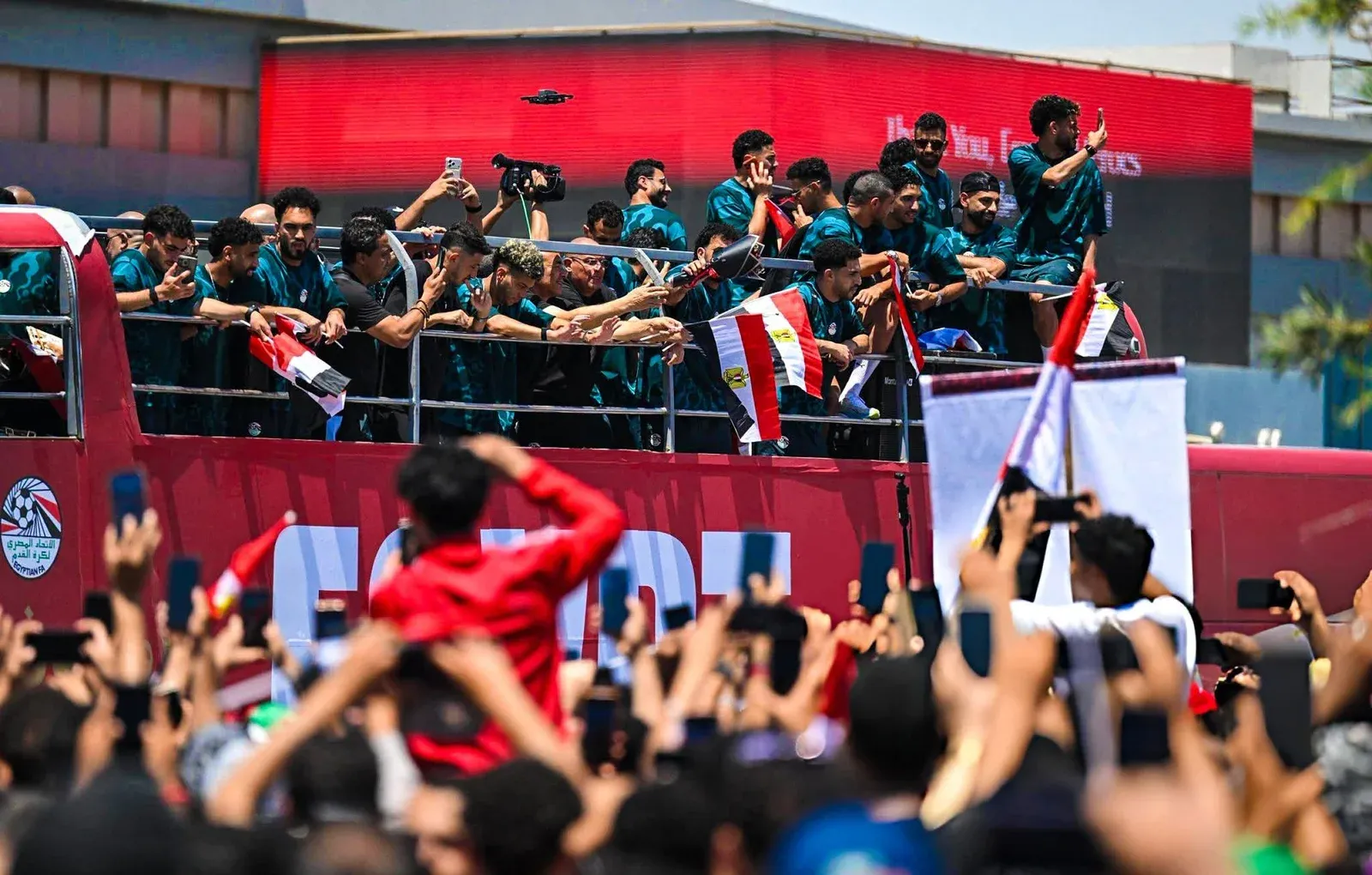 موعد حفلة استاد القاهرة اليوم والقنوات الناقلة للبث المباشر