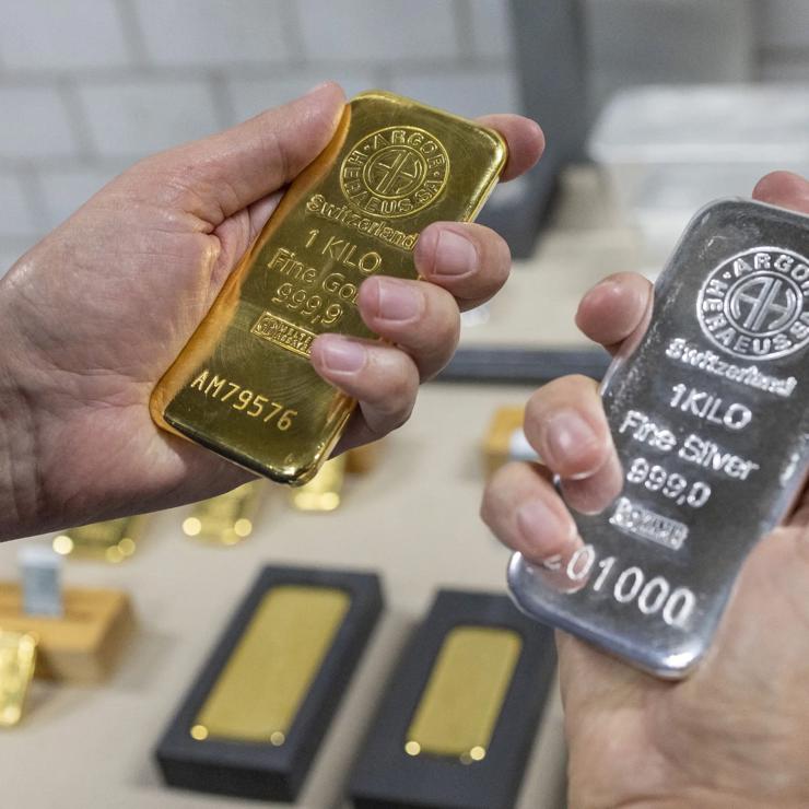 تراجع ملحوظ في أسعار الذهب الأونصة تصل إلى 3500 دولار والغرام يتجاوز 6000 ليرة