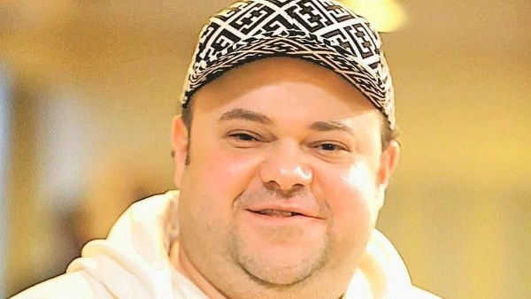 متمسك بحقوقه.. القصة الكاملة لخلاف مدحت تيخا والمنتج عوض ماهر