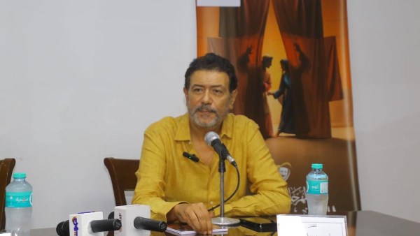أحمد وفيق: المسرح صنع شخصيتي الفنية.. ويوسف شاهين علمني ألا أحصر نفسي في الكوميديا