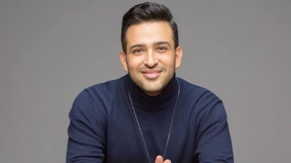 “كله حس إني باخد رزقه” .. تامر حسين يكشف كواليس تعاونه مع عمرو دياب