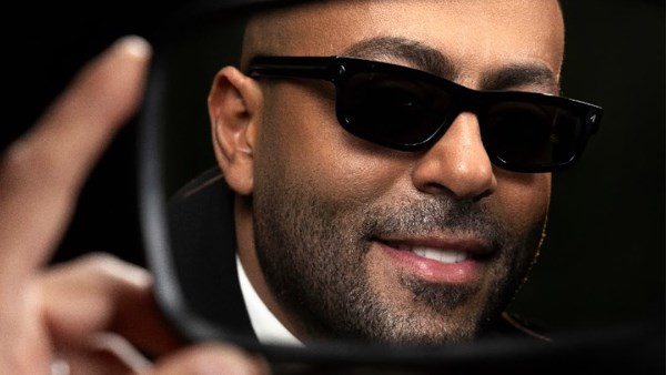 مكالمة جماعية تجمع أحمد سعد ورامي صبري ورامي جمال لتهنئة تامر عاشور على “مراية الحب”