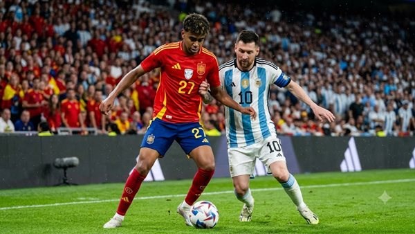 تردد القناة المجانية الناقلة لنهائي كأس العالم بين الأرجنتين وإسبانيا