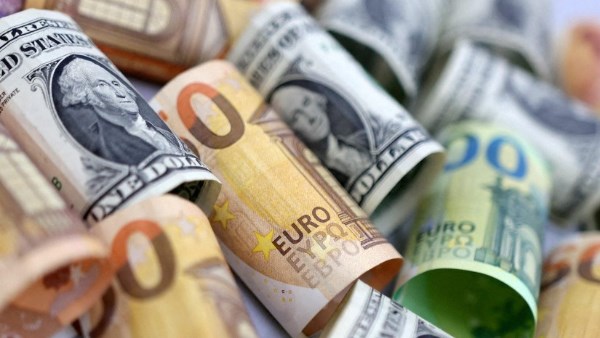 سعر الدولار والريال السعودي والعملات اليوم الخميس