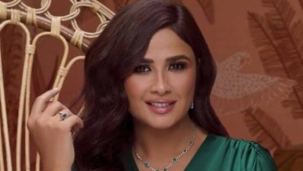 بصورة بالذكاء الاصطناعي.. ياسمين عبدالعزيز تسخر من ميسي على طريقة «سنو  وايت » بعد مباراة مصر والأرجنتين