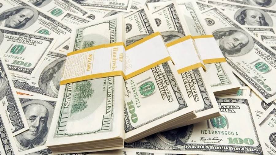 الدولار يتجه لانخفاض أسبوعي مع تراجع توقعات رفع سعر الفائدة