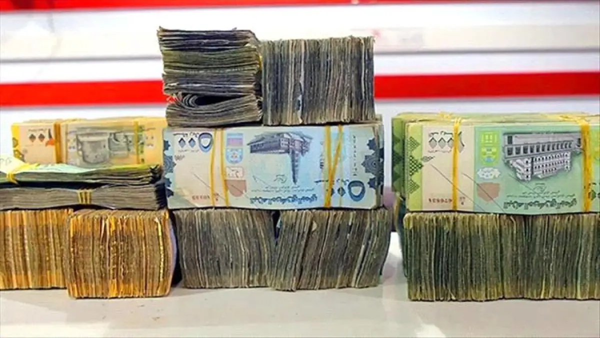 انهيار تاريخي للريال اليمني أمام الدولار وأرقام صادمة تكشف حجم الكارثة الاقتصادية التي تضرب اليمن