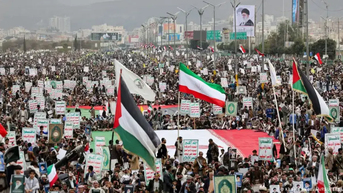 الحوثيون يحولون اليمن إلى جبهة لحروب إيران بينما يدفع الشعب الثمن من رواتبه ومعيشته