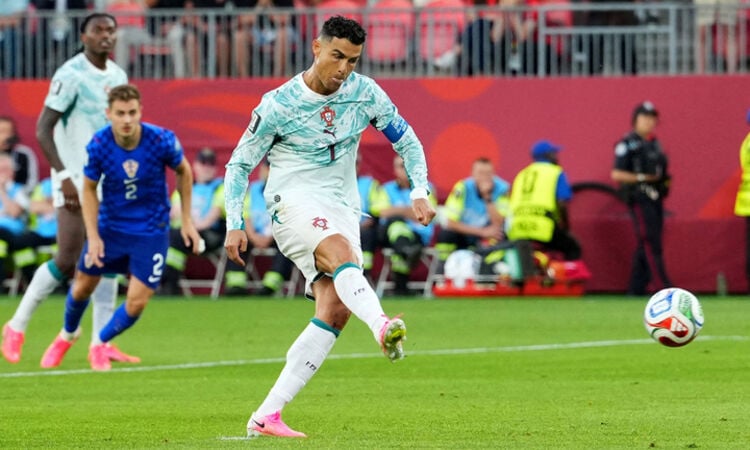 اللحظة التي كسر فيها رونالدو البالغ من العمر 41 عامًا “لعنة” العشرين عامًا في كأس العالم للمرة الأولى.