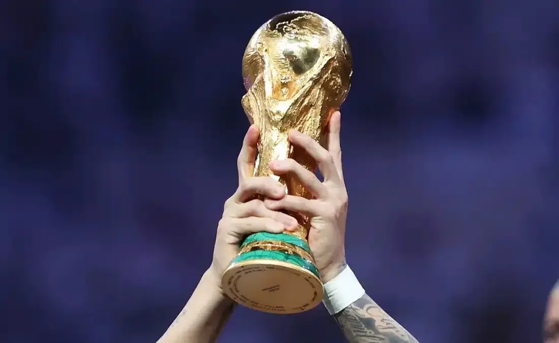 المهددون بالغياب عن نصف نهائي كأس العالم.. ثلاثي مغربي على المحك
