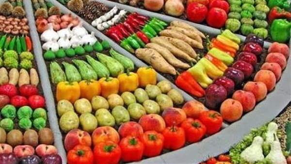 تفاوت أسعار الخضروات والفواكه في الأسواق مع ارتفاع البطاطس وتراجع الباذنجان اليوم
