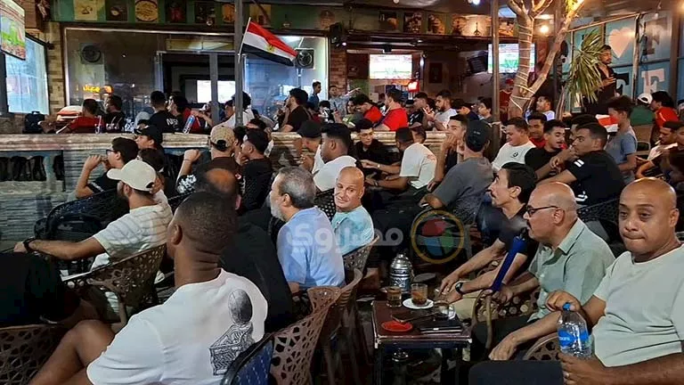 جماهير السويس تتوقع هدفًا ثانيًا يعزز فوز مصر على أستراليا (فيديو وصور