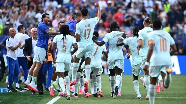 فرنسا أول المتأهلين لنصف نهائي كأس العالم بفوزها على المغرب