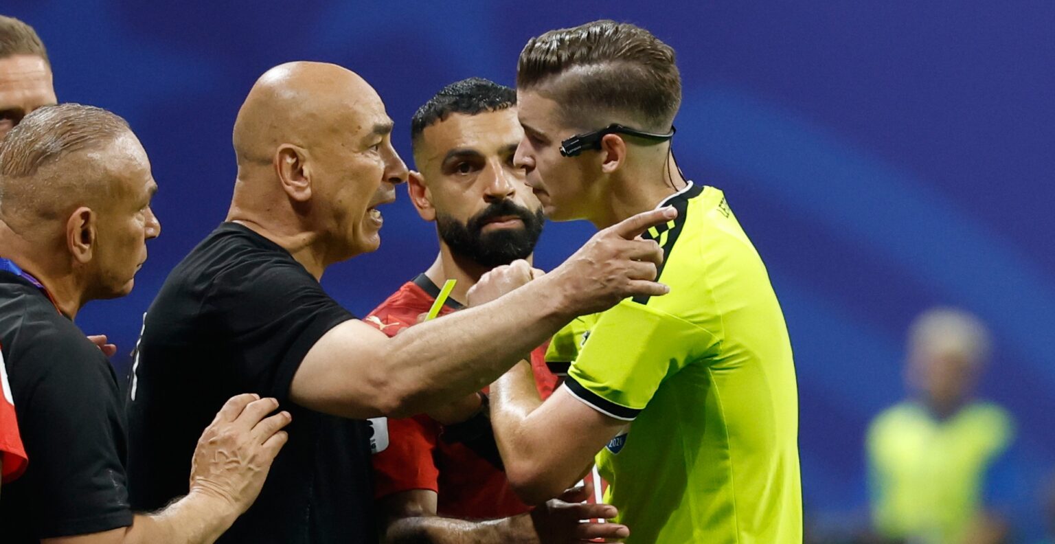 محلل سويدي عن مباراة مصر: الفيفا هي من فتحت الباب لـ”نظرية المؤامرة”