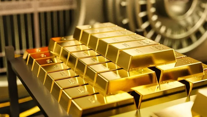تراجع أسعار الذهب اليوم بعد تسجيل أعلى مستوى لها في ثلاثة أشهر وسط تقلبات الأسواق العالمية