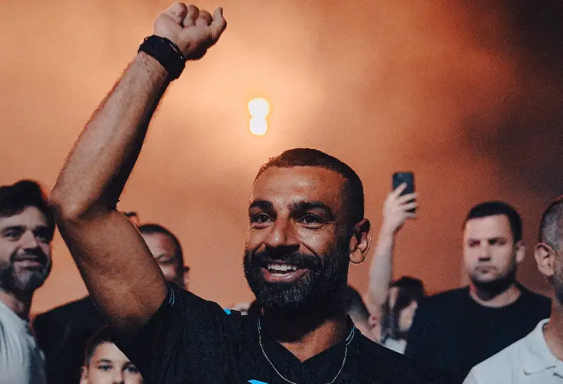 محمد صلاح يخطف الأنظار في تقديمه الأسطوري مع طرابزون سبور