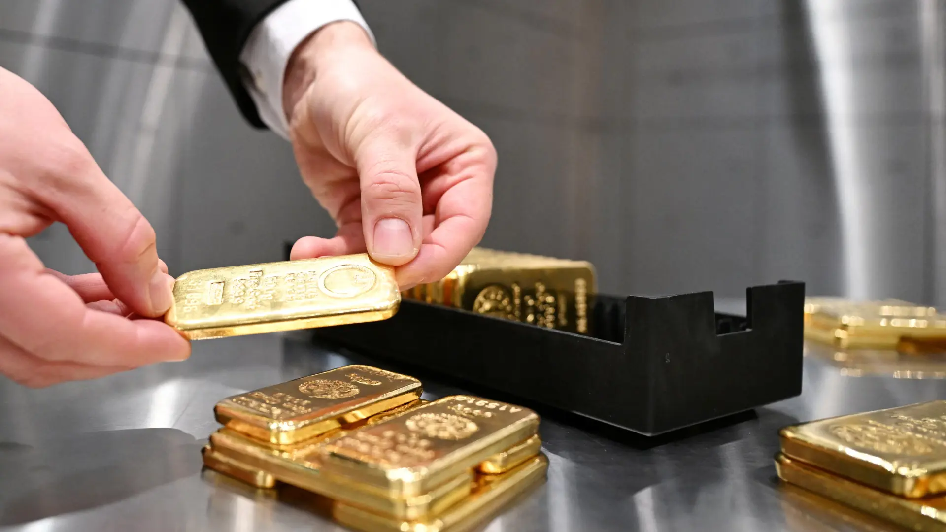 تحديث سعر مثقال الذهب اليوم في العراق عيار 21 السبت 29 أغسطس 2026 استقرار حذر بالأسواق