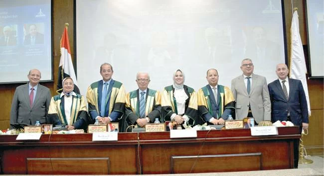 37 أداة في رسالة دكتوراه بحضور وزراء لفك عقدة الدين الخارجي