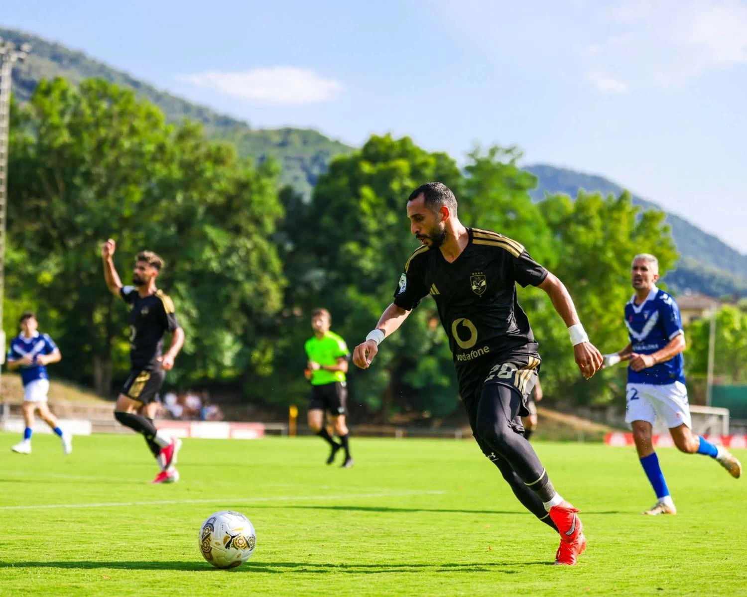 موعد مباراة الأهلي وبرشلونة في كأس خوان جامبر 2026 والقنوات الناقلة
