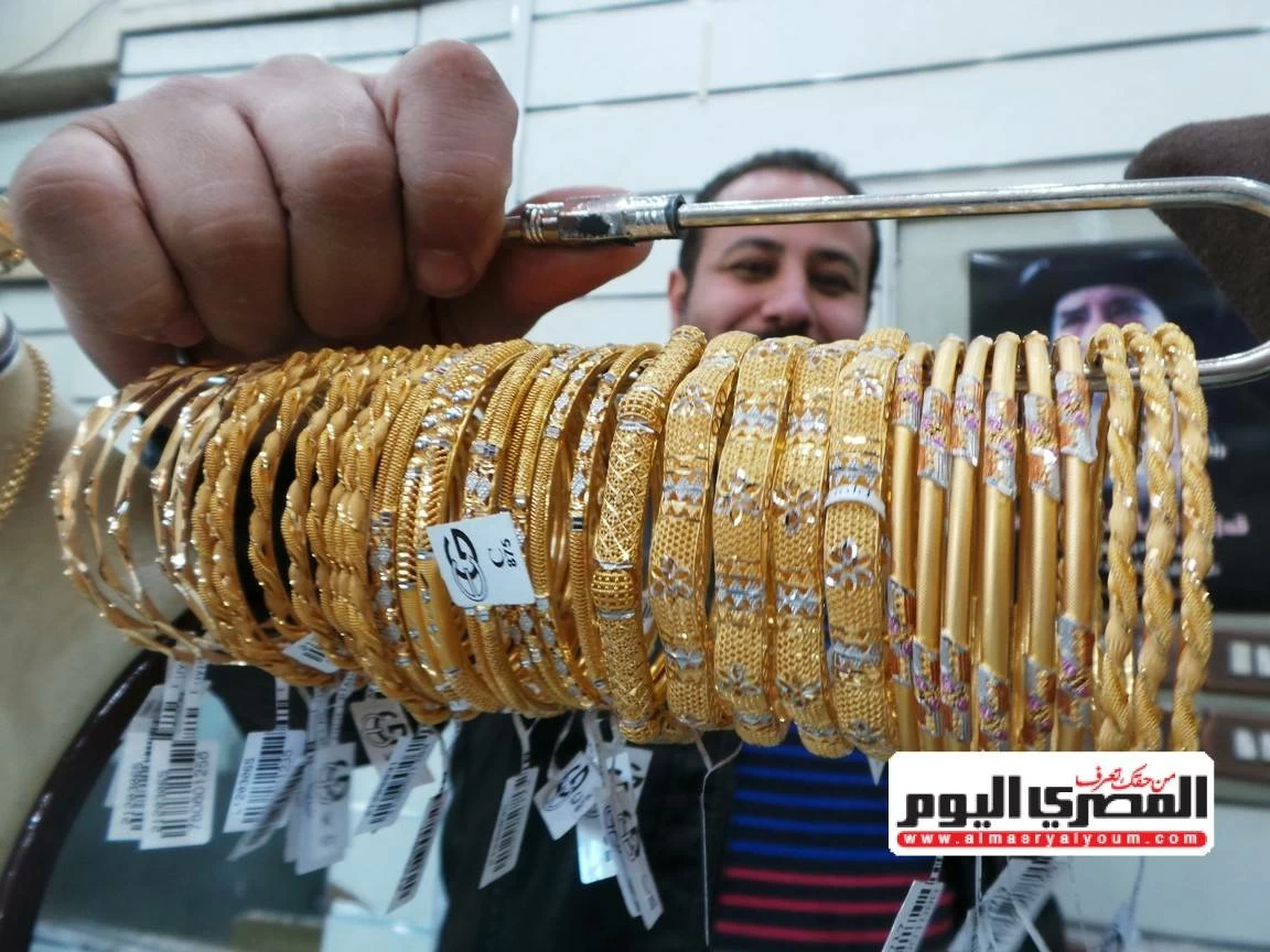 سعر الذهب اليوم الجمعة 21 أغسطس 2026 عند مستوى 21 وحدة بالمصنعية بعد ارتفاعه العالمي بنسبة 2.32٪