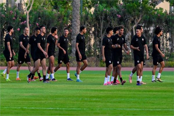الزمالك يجري تدريبات استشفائية للاعبيه الأساسيين قبل مواجهة السويس بتروجت